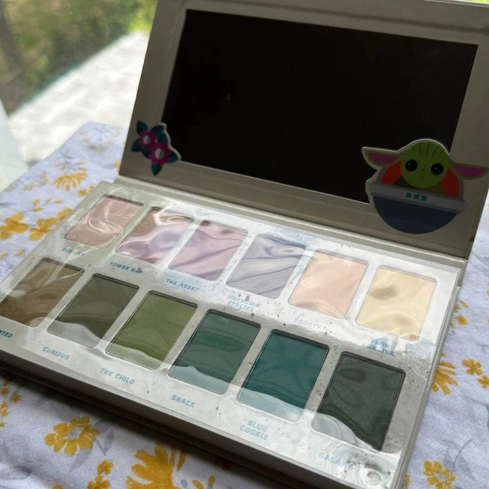 Star Wars Eyeshadow Palette 12 Colors